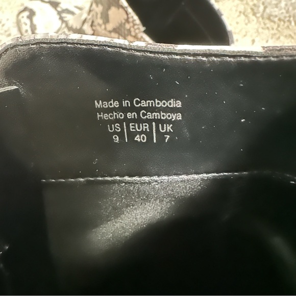 Aldo Snakeskin booties - Picture 5 of 5